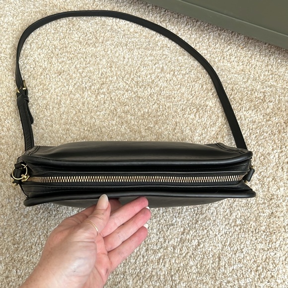 Vintage Coach Sutton Zip Bag 9814 - Picture 5 of 10